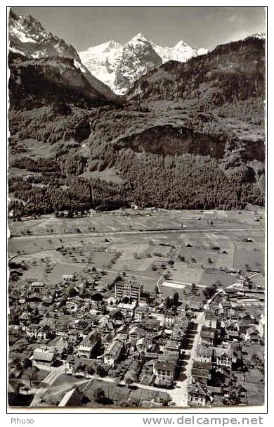 CH44:  MEIRINGEN : Dorfpartie Mit Wetterhorn - Meiringen