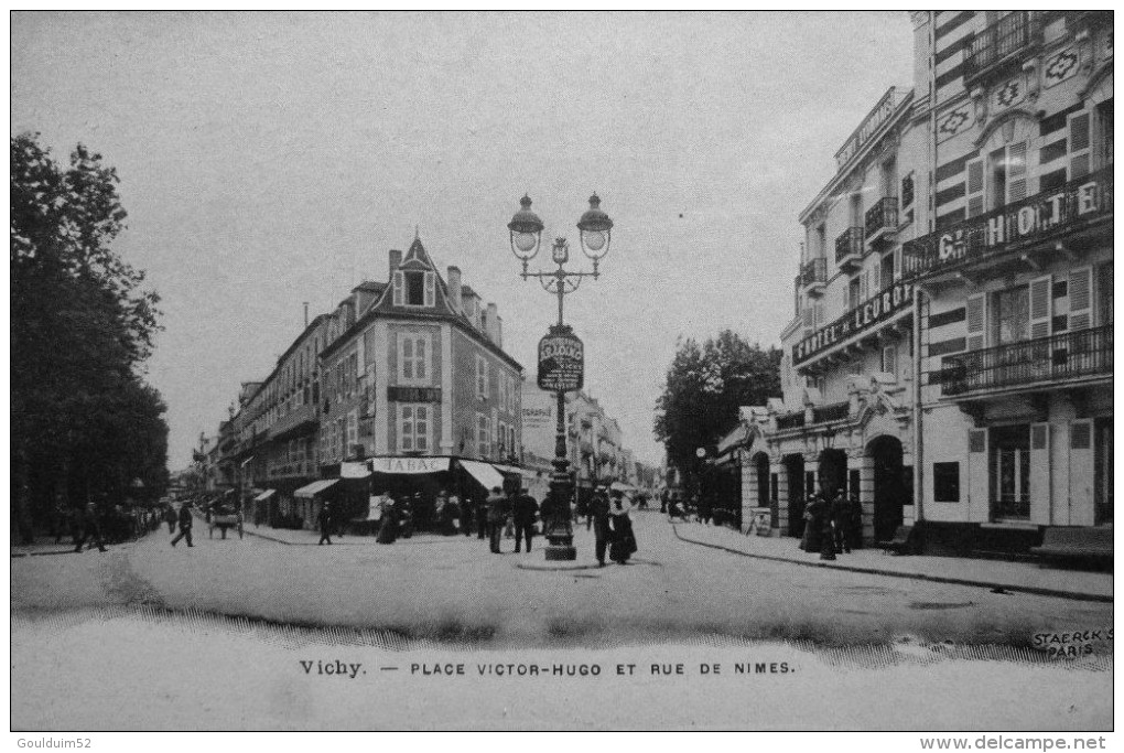 Place Victor Hugo Et Rue De Nimes - Vichy