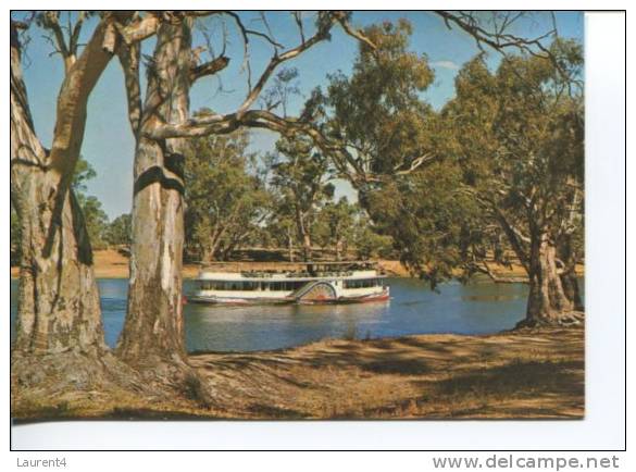 (313) Australia Murray River Paddle Boat - Houseboats