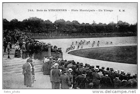 Bois De Vincennes - Piste Municipale - Un Virage ( Cyclisme, Vélodrome ) - Cyclisme