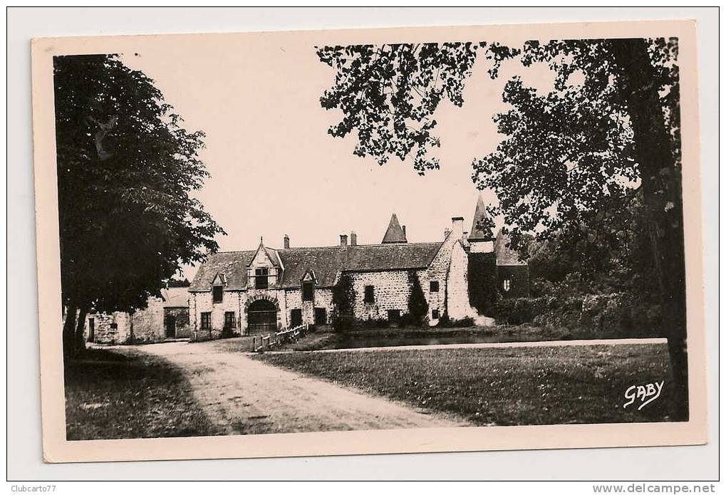 Derval  (44) : Le Château De La Haye En 1951. - Derval