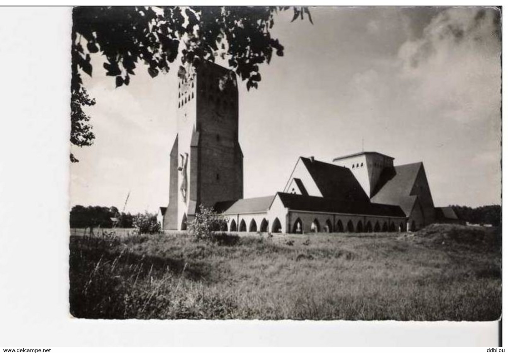 Oostduinkerke.St-Niklaaskerk.1957.Photo  Cine Oscar.1,00 Euro; - Oostduinkerke