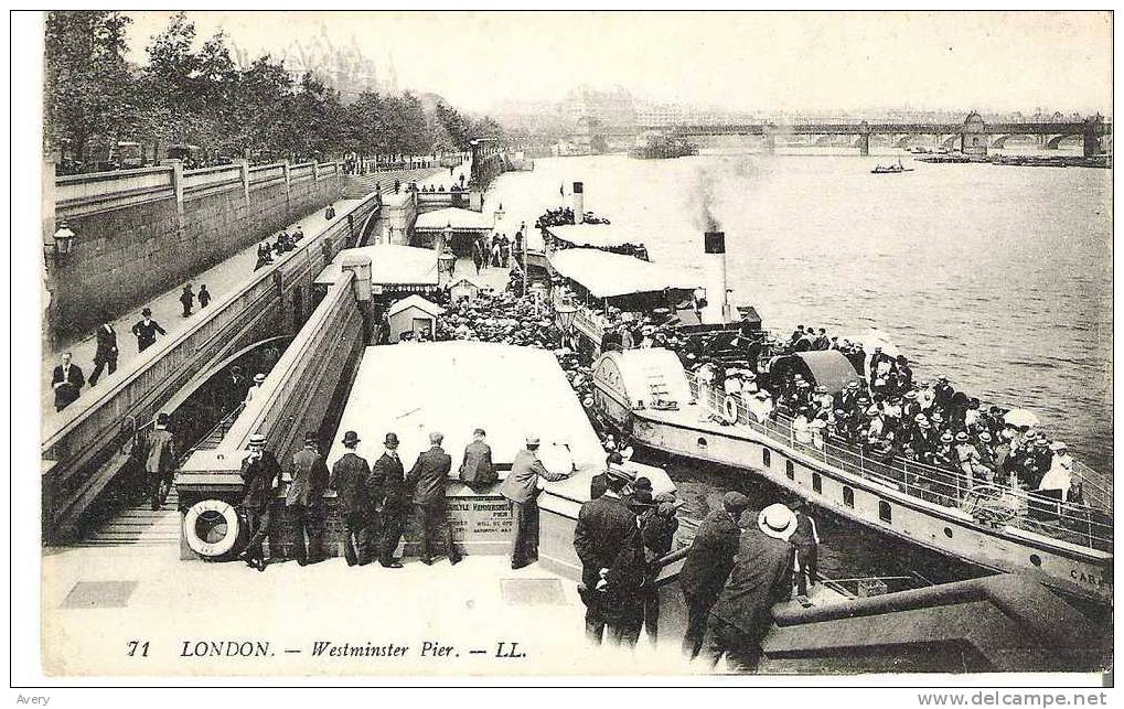 London - Westminster Pier. Very Animated - LL. - River Thames