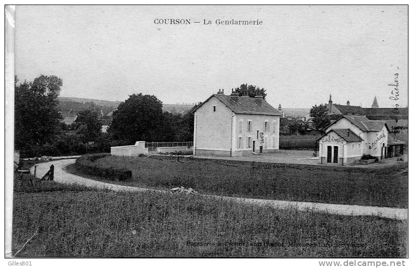 COURSON Les CARRIERES - La Gendarmerie - Courson-les-Carrières