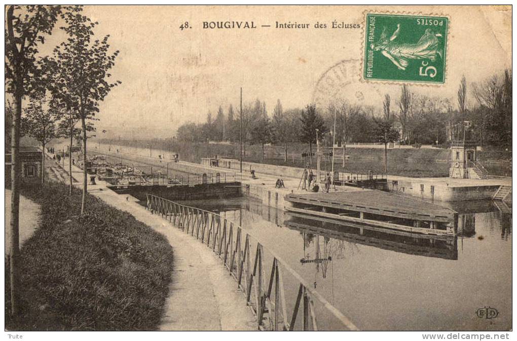 BOUGIVAL INTERIEUR DES ECLUSES ANIMEE PENICHES - Bougival