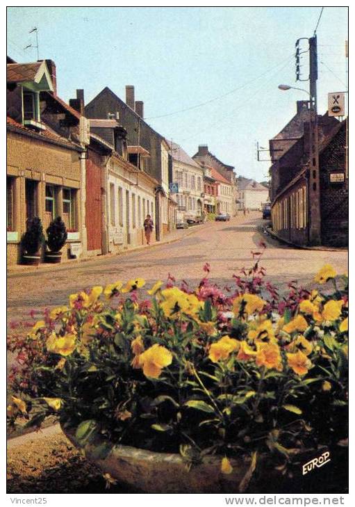 Avesne Le Comte Grande Rue  1970  Pas De Calais  Commerce *** - Vitry En Artois