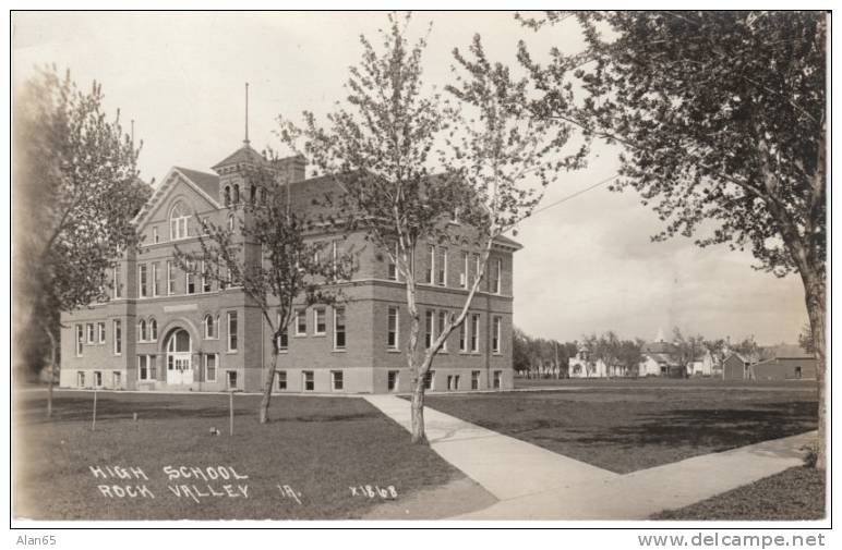 Rock Valley Iowa, High School On C1910s Vintage Real Photo Postcard - Andere & Zonder Classificatie