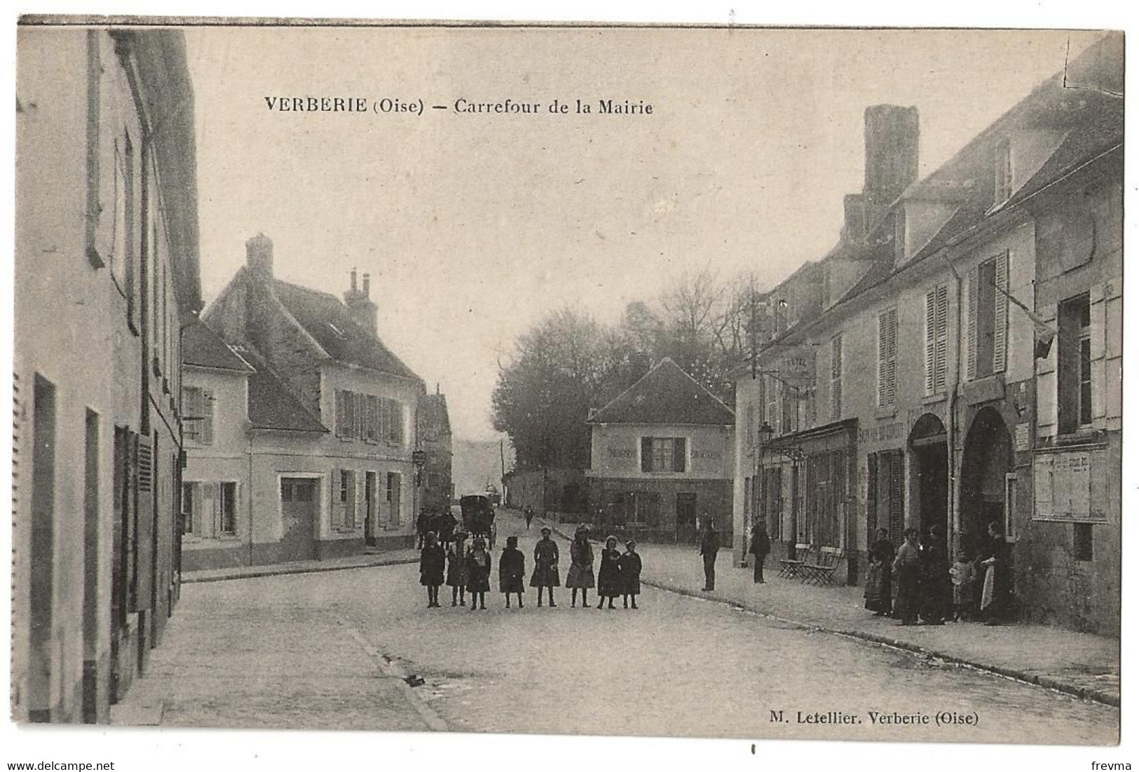 Verberie Carrefour De La Mairie - Verberie