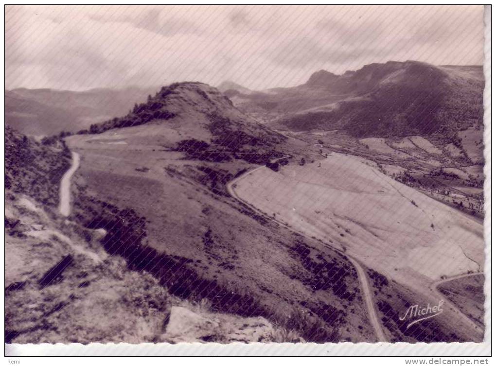 15 PUY-MARY  MAURIAC NERONNE RECUSSET BRECHE De FLOQUET Lot De 2 Cartes Postales - Andere & Zonder Classificatie