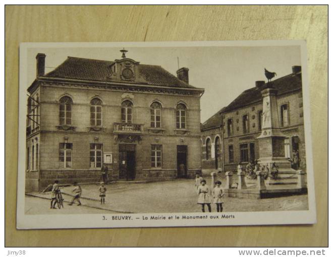 BEUVRY-LA MAIRIE ET LE MONUMENT AUX MORTS- CODE   101 - Beuvry