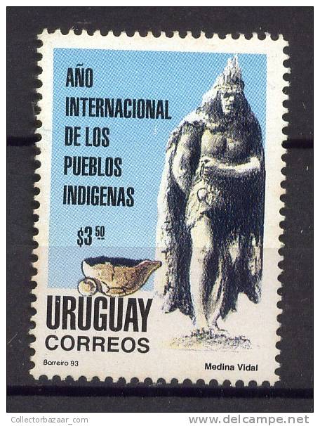 URUGUAY Sc#1508 MNH STAMP Int Indegenous Day Stone Tool - Herramienta Piedra - Uruguay