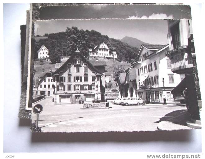 Zwitserland Suisse Schweiz Obwalden Sarnen Dorfplatz Landenberg - Sarnen