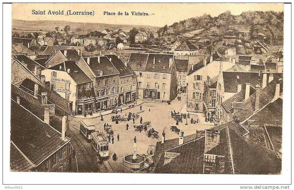 SAINT AVOLD ( LORRAINE )   -   " PLACE DE LA VICTOIRE "   -   Editeur : ?    202972  N° 2 - Saint-Avold