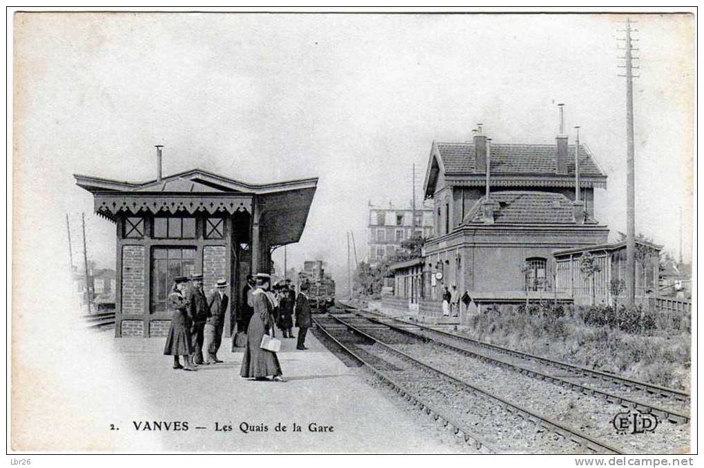 CPA 92 TOP Hauts De Seine VANVES Les Quais De La Gare (TRAIN Arrivant En Gare ) - Vanves