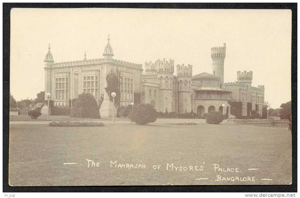 IA20) India - Bangalore - Haharajah Of Mysore's Palace - Real Photo Postcard - Inde