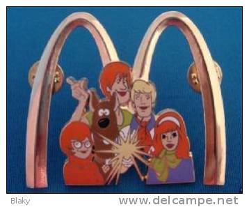 Mc Donalds Scooby Doo Big Size Pin  6.5CM SUR 5 N° 192 SUR 2000  DISNEY - McDonald's