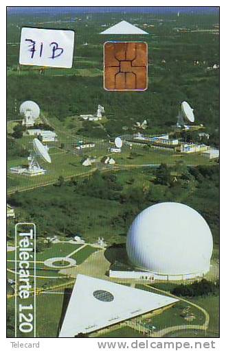 Télécarte FRANCE Satellite Antenne ESPACE (71b) Telefonkarte Satellitenschüsssel Phonecard - Antenna * Erdkugel Globus - Space