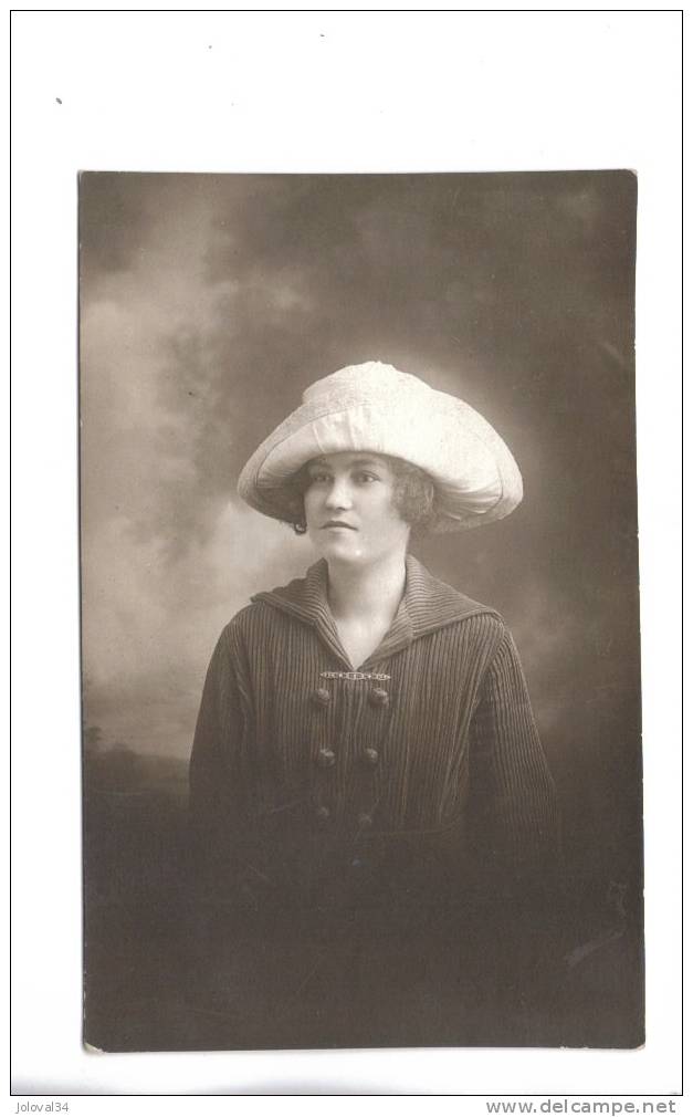 Carte Photo Femme  - Femme Velours Et Chapeau -  Mode - Autres & Non Classés