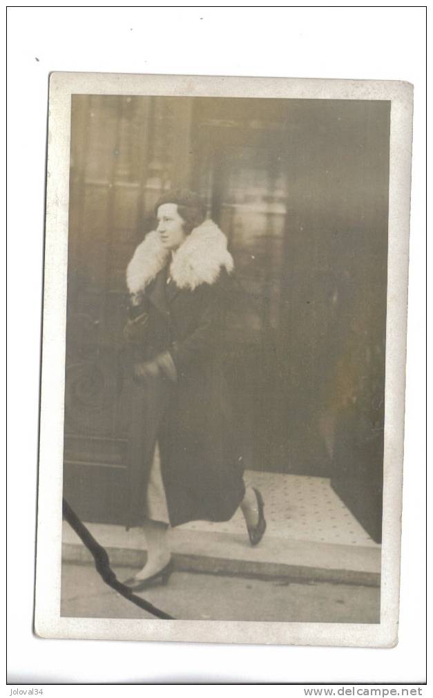 Carte Photo Femme  Manteau Fourrure - Eve -  Mode - Ohne Zuordnung