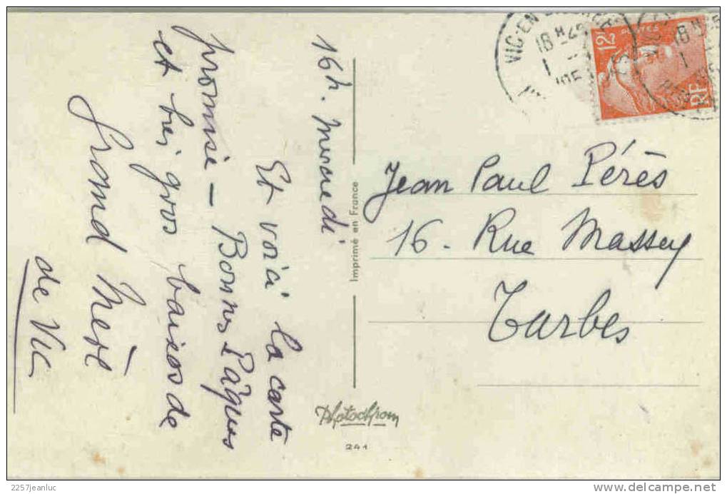 Timbres12f Marianne Condon  De Oblit Vic Bigorre 1953 Sur CP Cloches Et Heureuse Paques - 1945-54 Marianne De Gandon