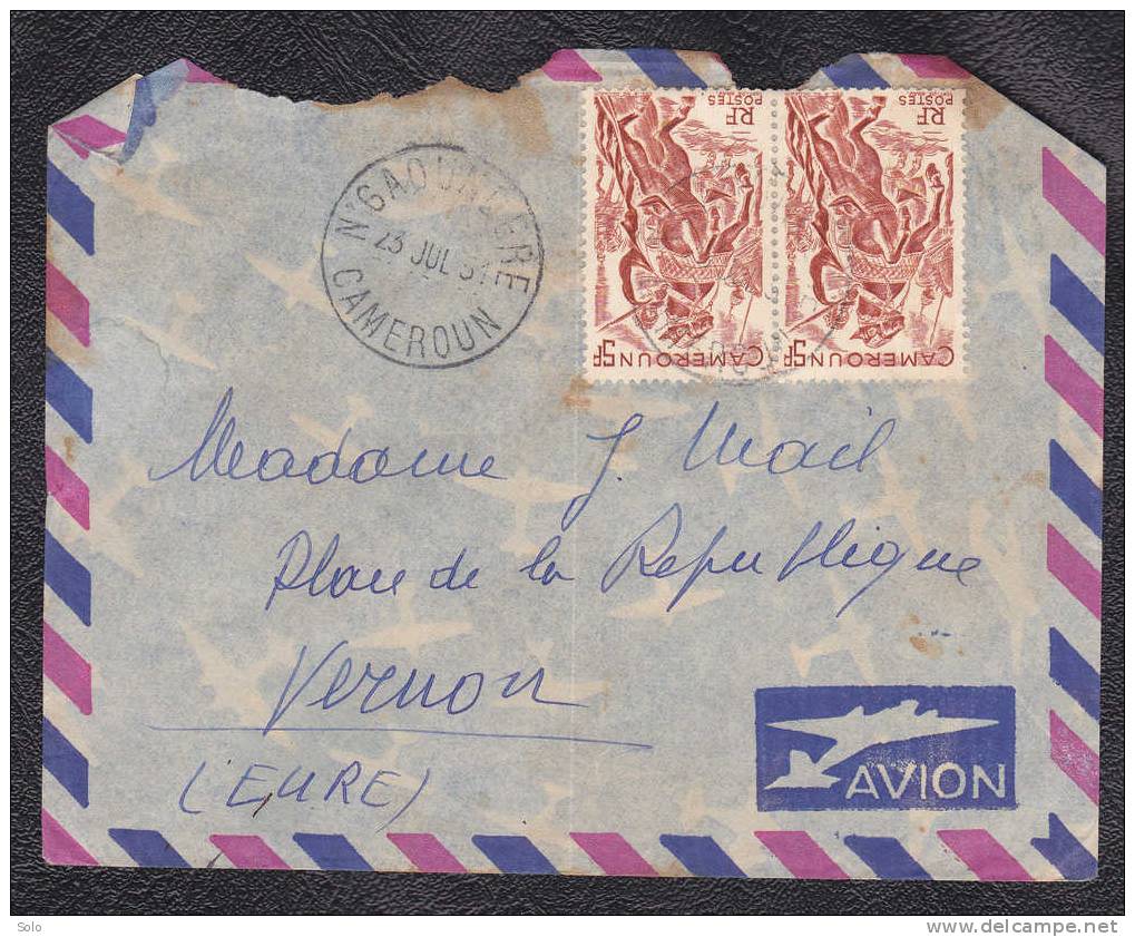 Sur Enveloppe PAR AVION CAD N'GAOUNDERE Du 23-7-1951 Sur Paire 5f00 (Verso : Voir Scan) - Briefe U. Dokumente