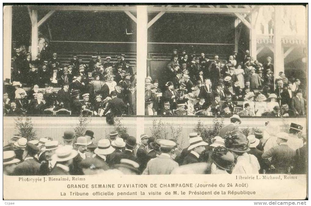 Gde Semaine D'Av. Champagne. La Tribune Officielle Pendant La Visite Du Pt.. (24 Août 1909) - Meetings