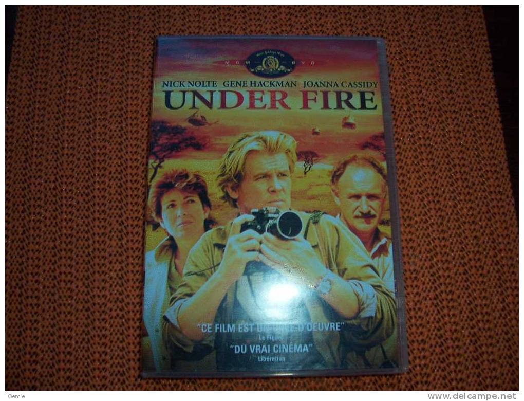 UNDER FIRE  AVEC NICK NOLTE + GENE HACKMAN  +  JOANNA CASSIDY - Action, Adventure