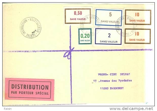 Simili Colis Distribution Par Porteur Spécial Très Bon état - Cours D'Instruction