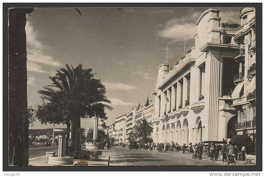 DF / 06   NICE   LA PROMENADE DES ANGLAIS ET LE CASINO - Places, Squares