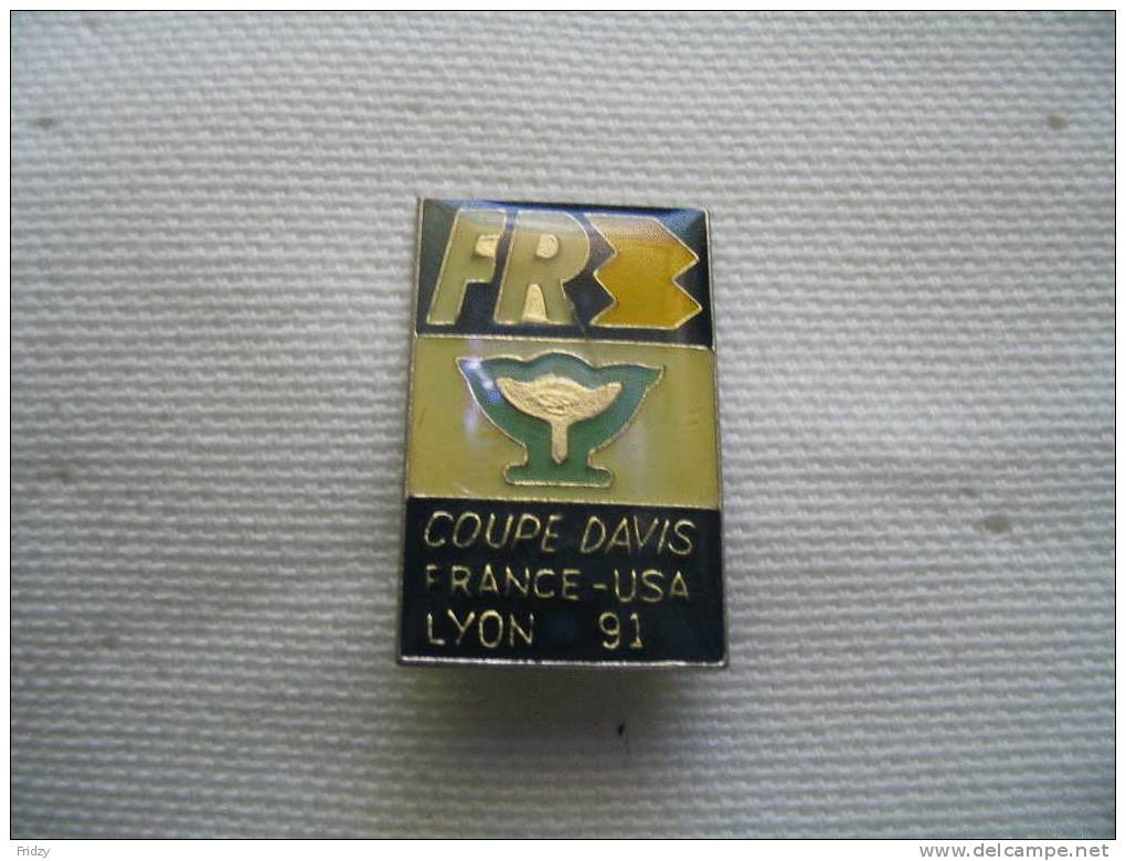 Pin´s FR3  Coupe DAVIS  FRANCE-USA En 1991 - Tennis