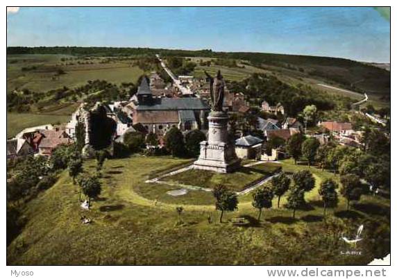 51 En Avion Au Dessus De CHATILLON Sur MARNE La Statue Du Pape Urbain II Erigee Sur L'emplacement De L'ancienne Place Fo - Châtillon-sur-Marne