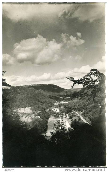 25 - CPSM Saint-Hippolyte - Vue Sur La Vallée Du Doubs Prise De La Route De Chatillon - Saint Hippolyte