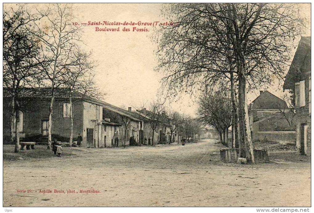 CPA - 82 - SAINT-NICOLAS-de-LA-GRAVE - Boulevard Des Fossés - 407 - Saint Nicolas De La Grave