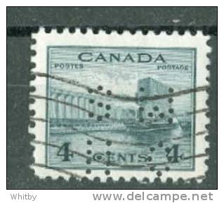 1942 4 Cent  War, Grain Elevator Issue  #0253 4 Hole Perf - Perforiert/Gezähnt