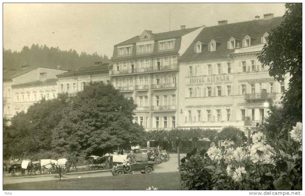 REAL PHOTO POSTCARD MARIENBAD STEFANIESTRASSE HOTEL KLINGER GERMANY CARTE POSTALE VOITURES CARS OLDTIMER - Bohemen En Moravië