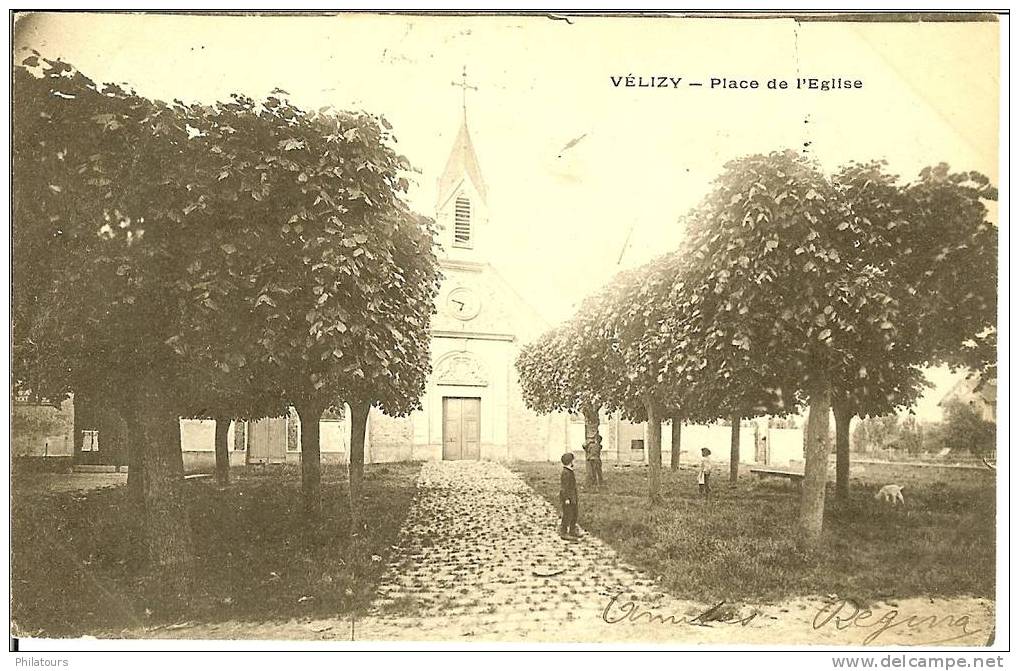 VELIZY   -  Place De L'Eglise - Velizy