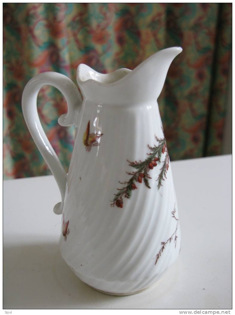 Cremier  Ancien En Porcelaine Décorée TBE 1920 Env - Caraffe