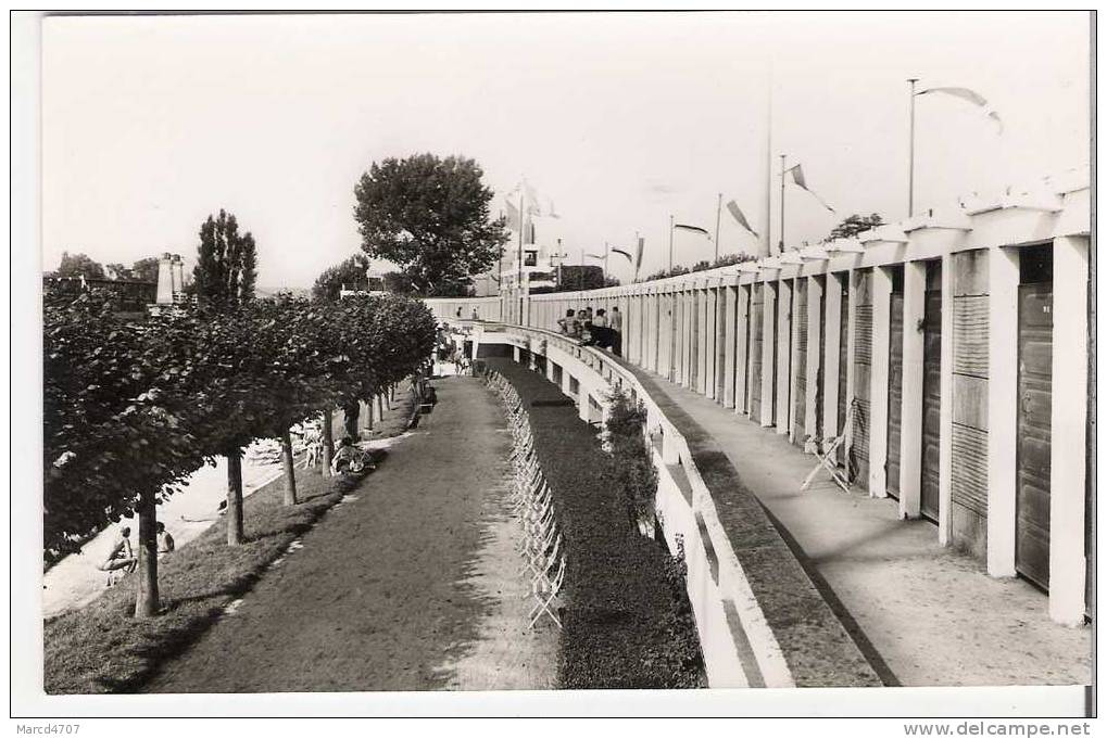 BORAN Sur OISE 60 La Plage Et Les Cabines Editions Vergnes Carte Dentelée Véritable Photo - Boran-sur-Oise