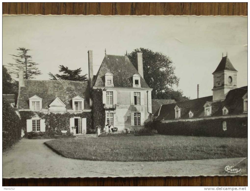 49 - Environs De TIERCE - Château De La Ferronnière. (CPSM Animée) - Tierce