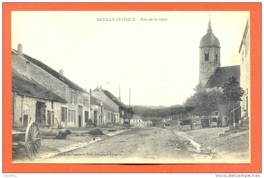 Dpt  52   Neuilly L'eveque  " Rue De  La Gare " - Neuilly L'Eveque