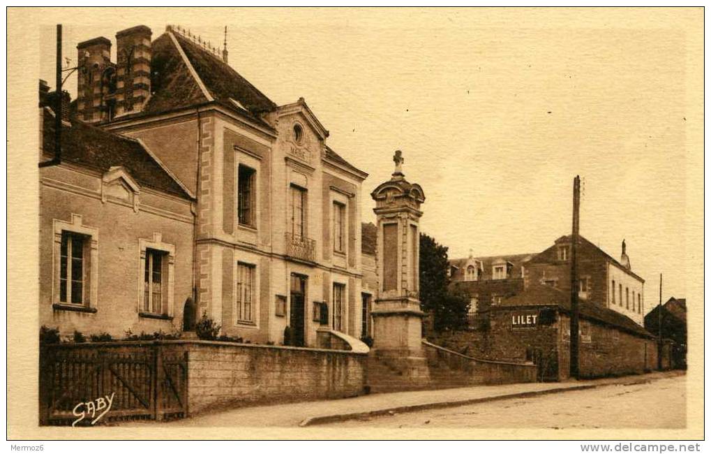 Derval La Mairie Le Monument Aux Morts Et Le Pensionnat Saint Joseph 3 Artaud Gaby Cachet Maison De La Presse Briand - Derval