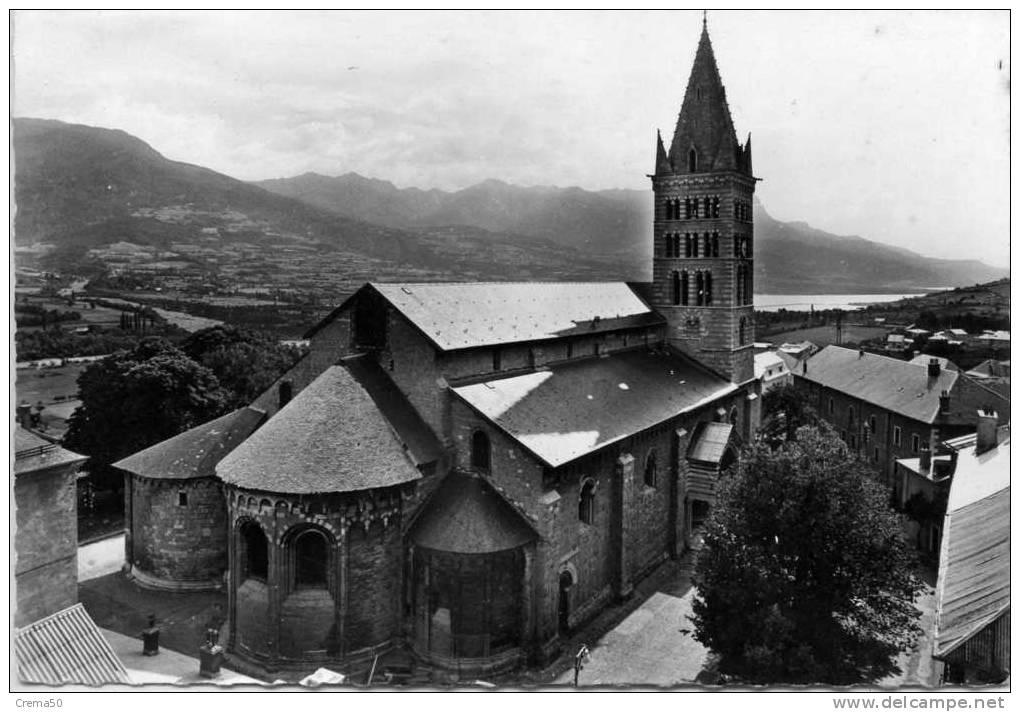 05 - EMBRUN - Eglise Notre Dame - Embrun