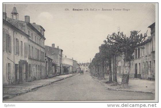 SAUJON - Avenue Victor-Hugo - Saujon