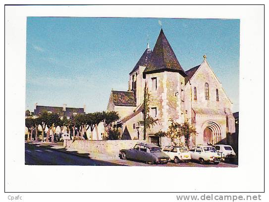 Bazouges Sur Le Loir : L'Eglise Saint Aubin Et La Tour - Andere & Zonder Classificatie