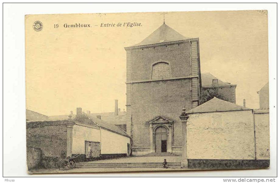 B2523  GEMBLOUX : Entree De L ´Eglise - Gembloux