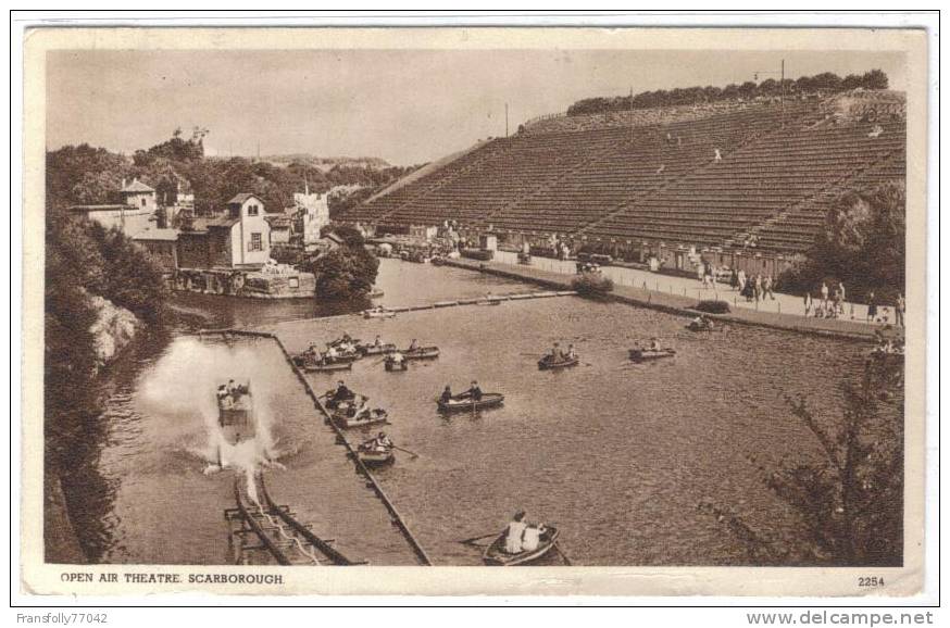 SCARBOROUGH ENGLAND U.K. Open Air Theatre ROW BOATS Amusements 1952 - Scarborough