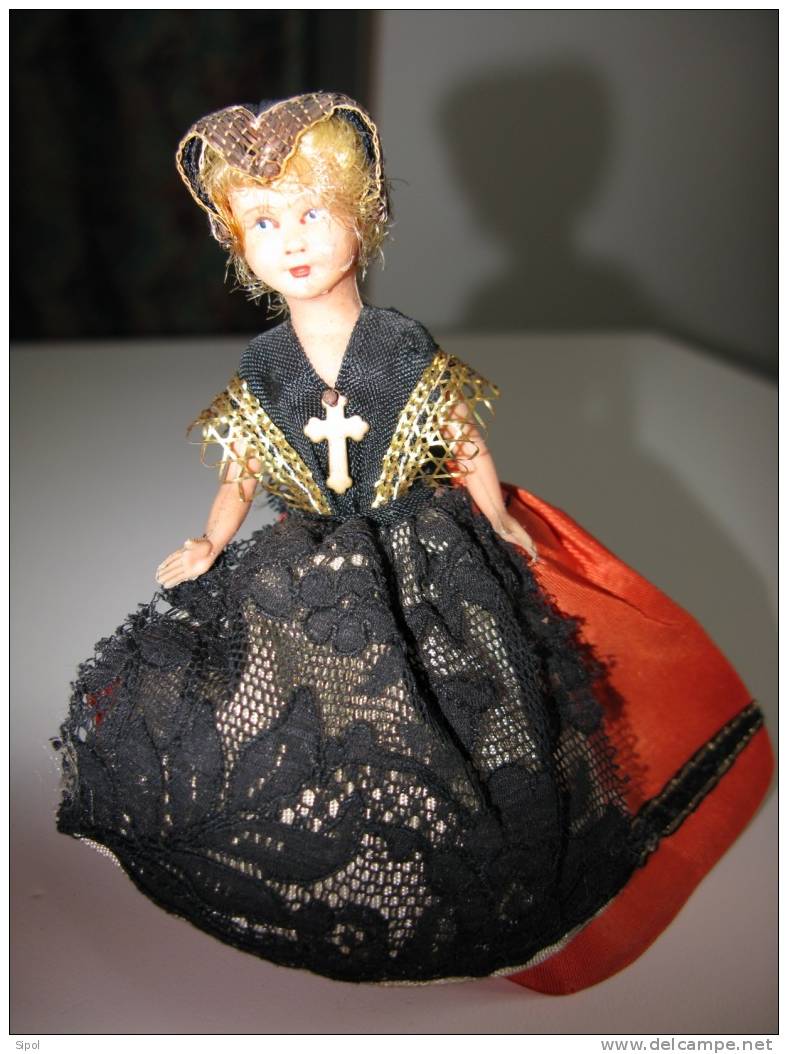 Poupée En Costume De  Lorraine11 Cm Années 1960 Env - Figuren