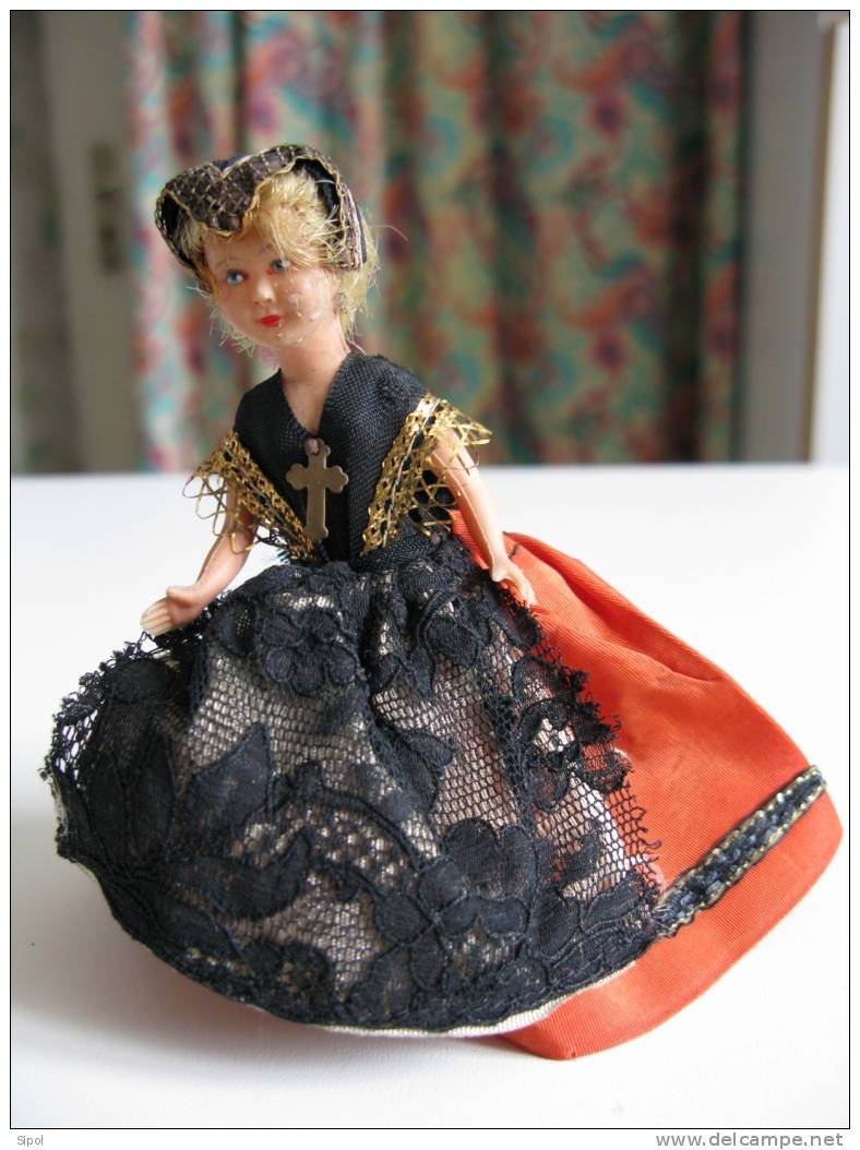 Poupée En Costume De  Lorraine11 Cm Années 1960 Env - Figuren