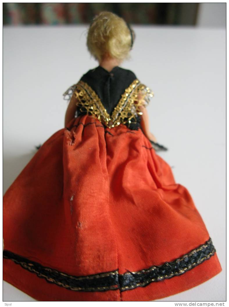 Poupée En Costume De  Lorraine11 Cm Années 1960 Env - Figuren