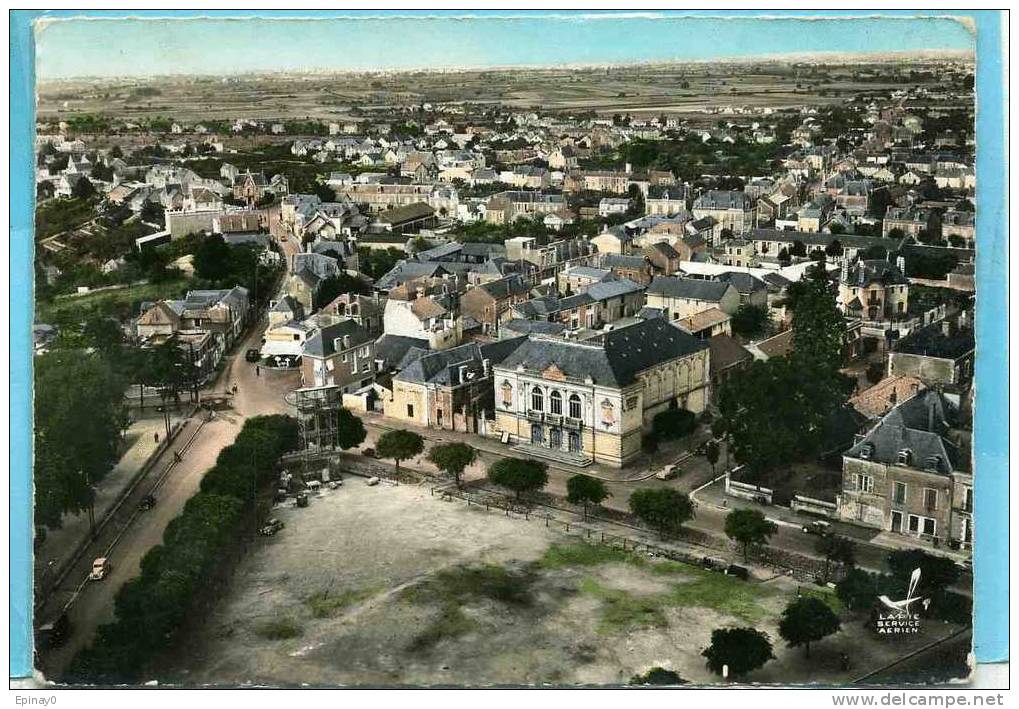 B - 79 - THOUARS - Le Théatre Municipal - Vue Sur Le Village - - Thouars